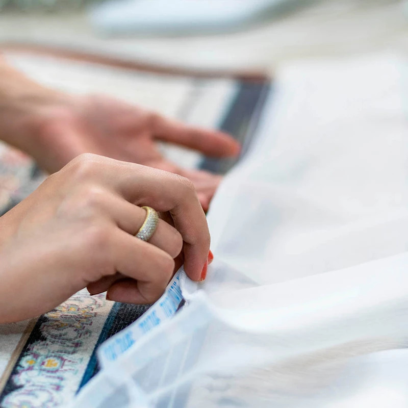 محافظ ریشه فرش 12 متری جنس حریر مدل Carpet Protector